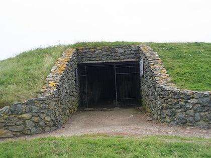 barclodiad y gawres anglesey