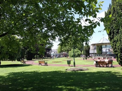 victoria gardens neath