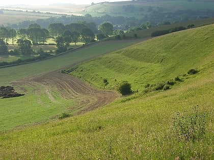 ebsbury stonehenge