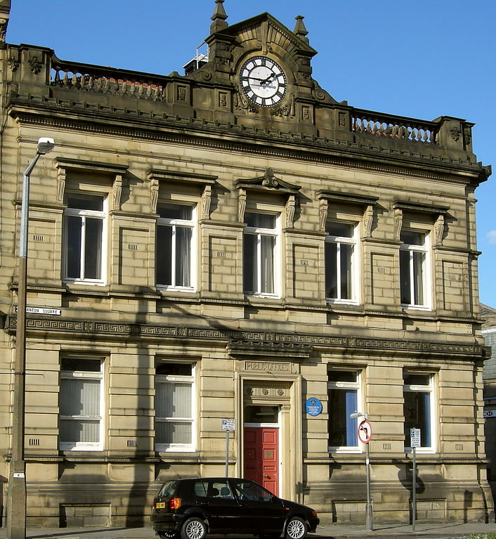 brighouse town hall