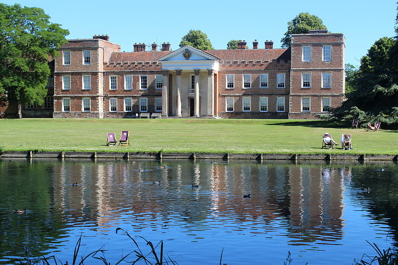 the vyne tadley