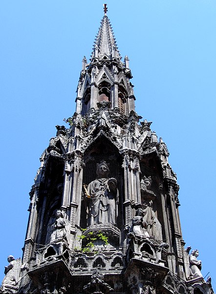 Eleanor cross