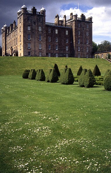 Drumlanrig Castle