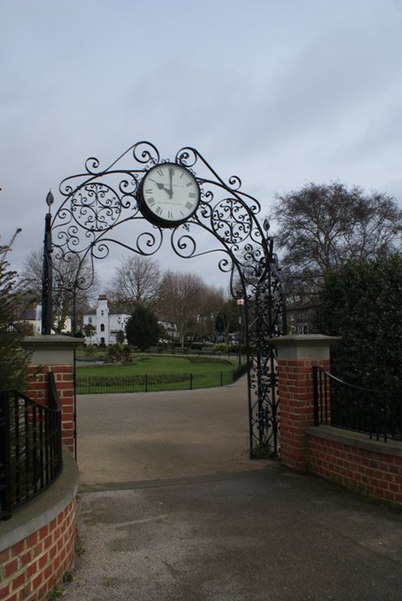 Prittlewell Square