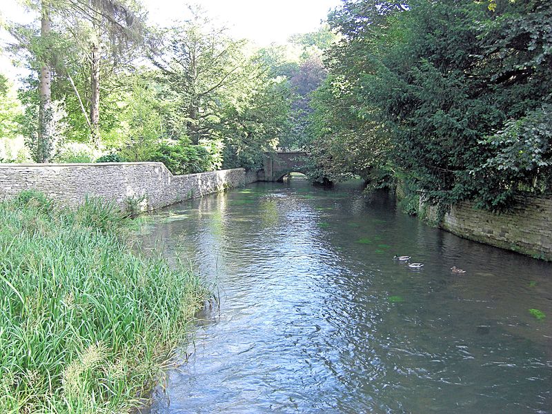 Ablington Manor, Cotswold Water Park