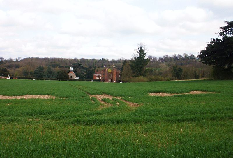 Lullingstone Castle