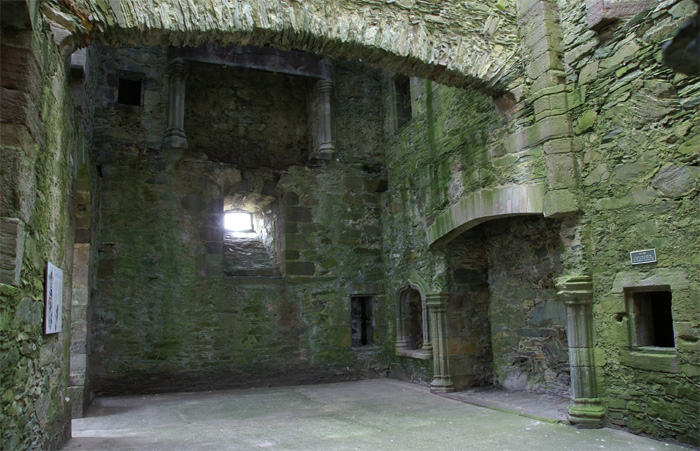 Cardoness Castle