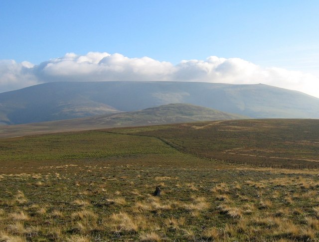 Montes Cheviot