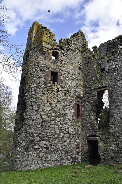 Drochil Castle