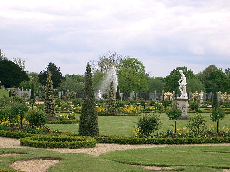 Hampton Court Park
