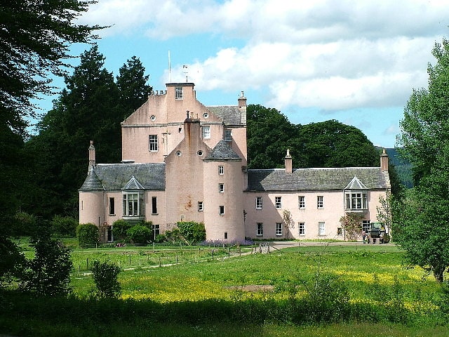 Monymusk, Gran Bretaña