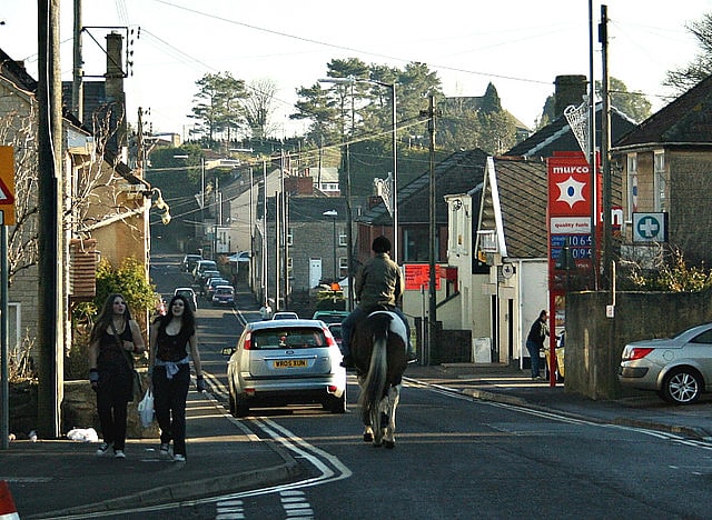 Peasedown St. John, Gran Bretaña