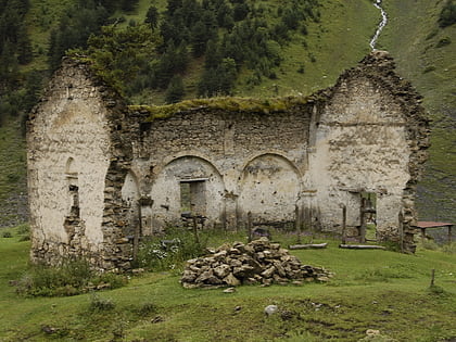 iglesia de dartlo tusheti protected landscape