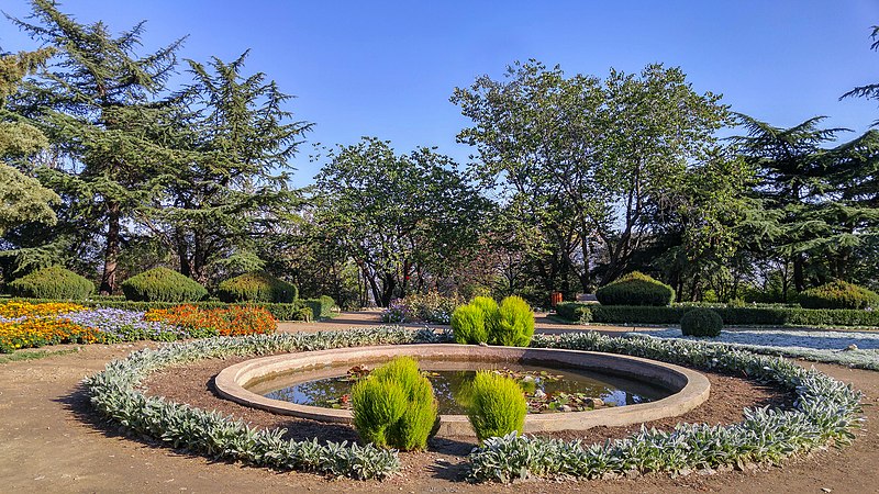 Jardín botánico central de la Academia de Ciencias de Georgia