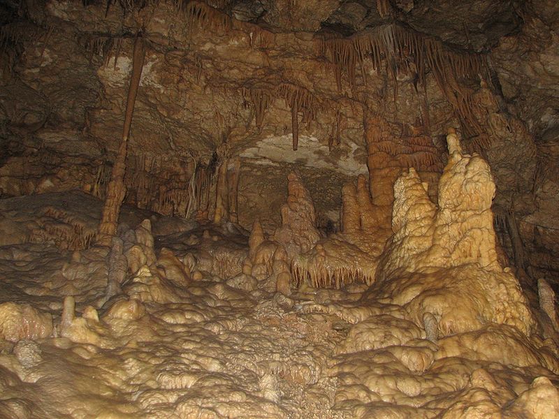 Achali-Atoni-Grotte