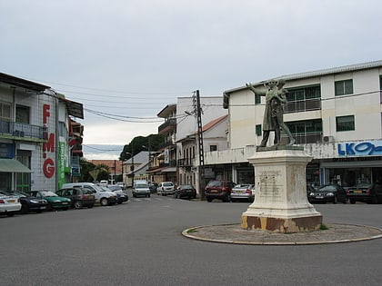 statue de victor schoelcher cayenne