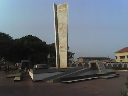 monumento al dia de la liberacion acra