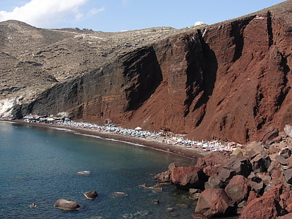 red beach akrotiri