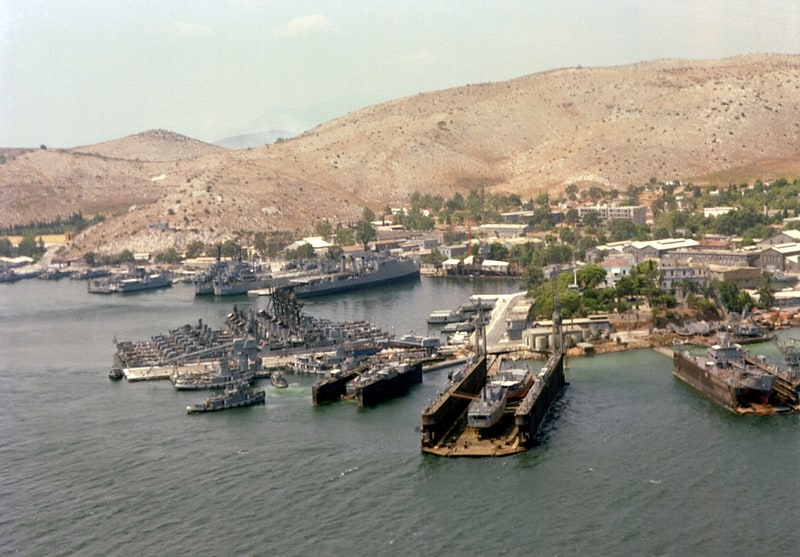 salamis naval base wyspa salamina