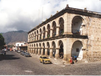 museo de santiago antigua guatemala