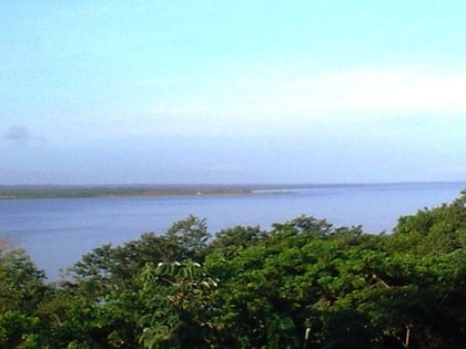 lac peten itza reserve de biosphere maya