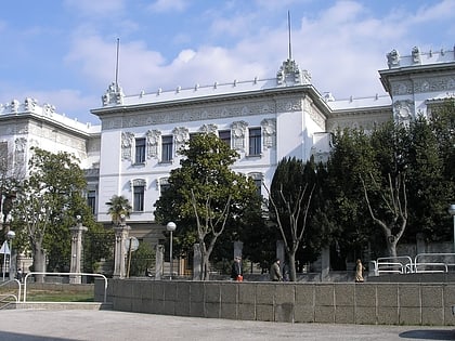 Universidad Yurai Dobrila de Pula