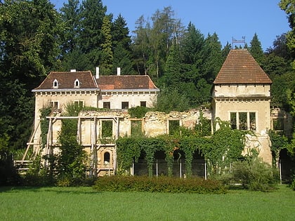 Schloss Opeka