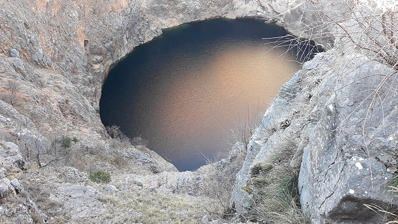 lago rojo imotski