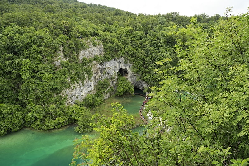 supljara cave plitvice lakes national park