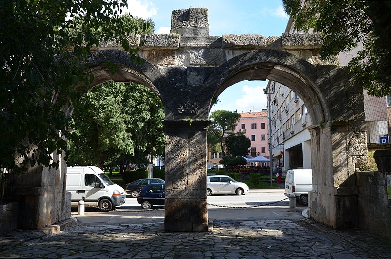 Porta Gemina