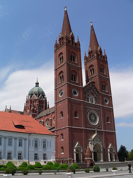 Cathédrale Saint-Pierre de Đakovo