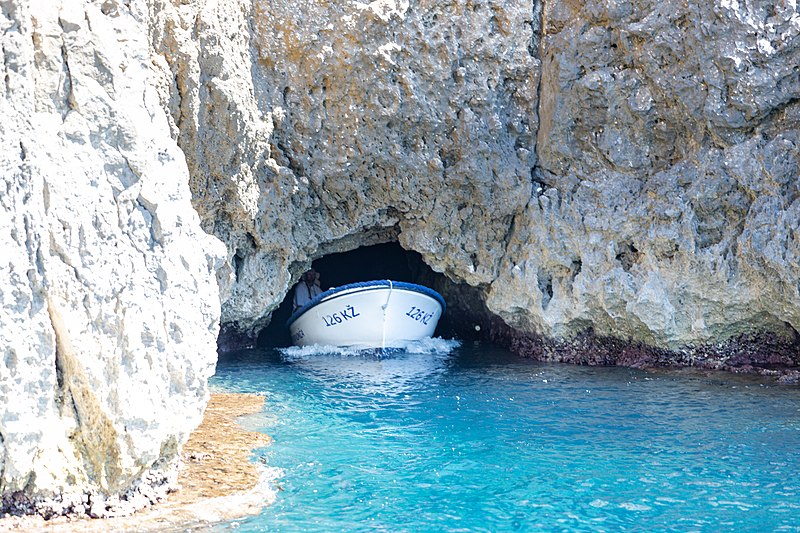 Błękitna jaskinia