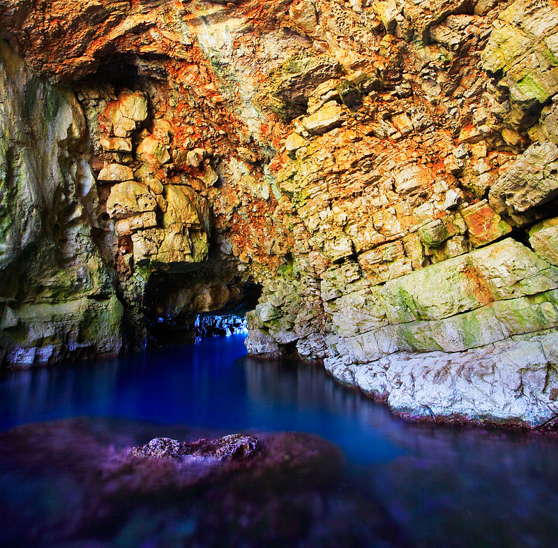 Odysseus cave