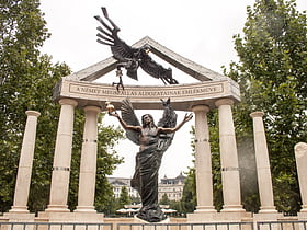 monumento a las victimas de la ocupacion alemana budapest