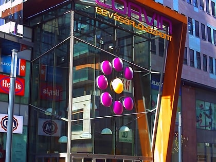 corvin plaza shopping centre budapeszt