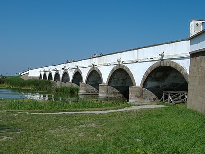 puente de los nueve arcos hortobagy