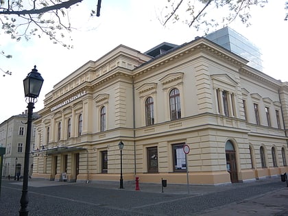 vorosmarty theater szekesfehervar