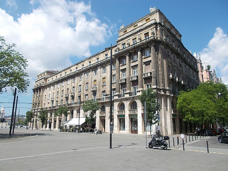 Kossuth Lajos tér
