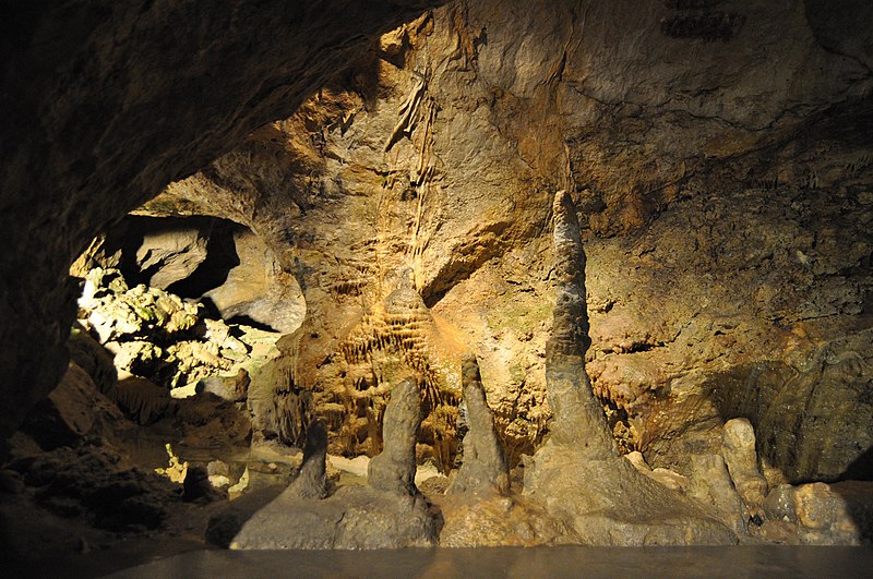 Palvolgy Cave