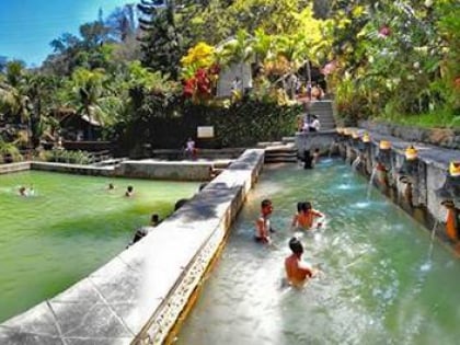 banjar hot springs lovina