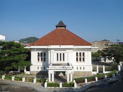 bank indonesia museum padang