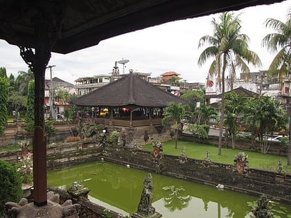kertha gosa pavilion kabupaten de klungkung