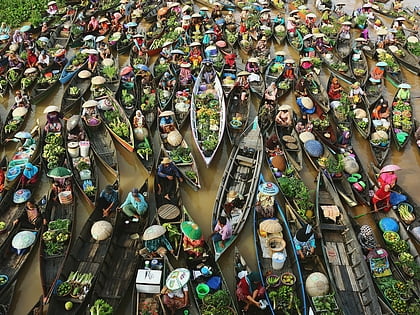 lokbaintan floating market banjarmasin