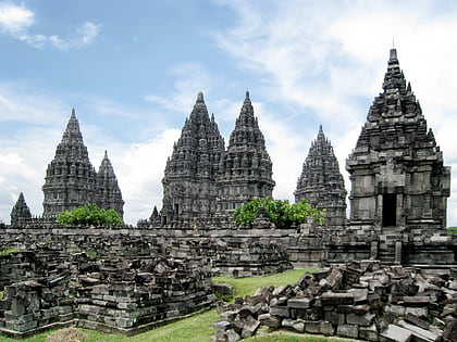 prambanan temple compounds yogyakarta