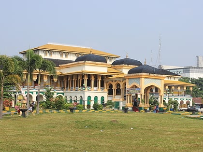 maimun palace medan