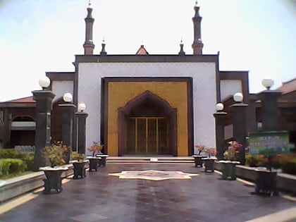 at taqwa mosque cirebon