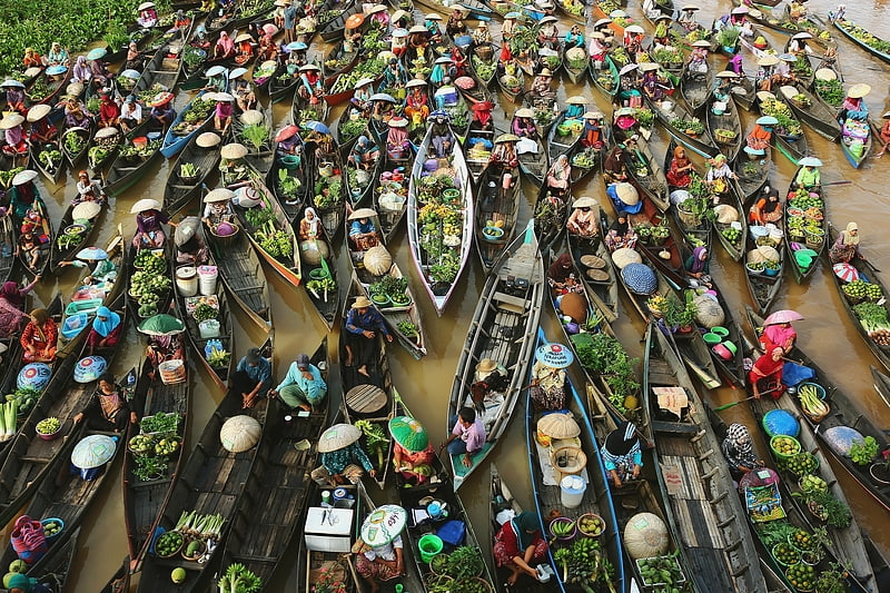 lokbaintan floating market banjarmasin