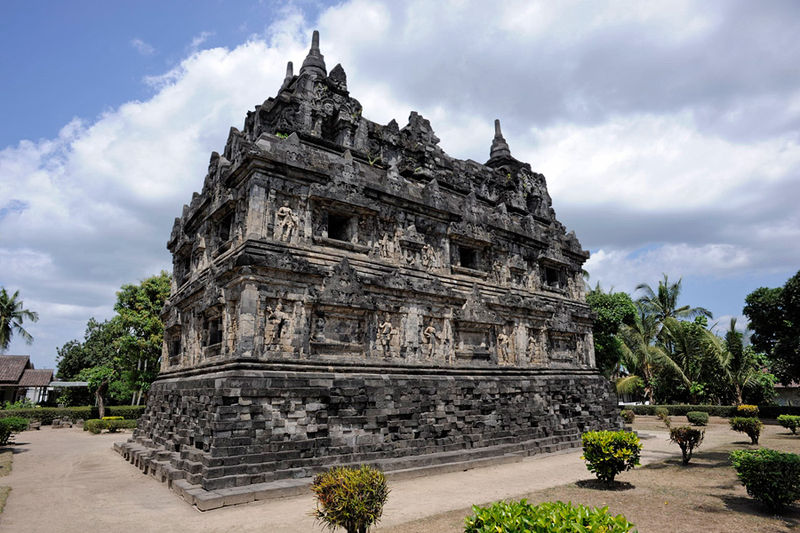 Candi Sari