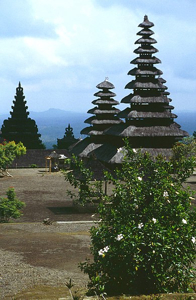 Temple de Besakih