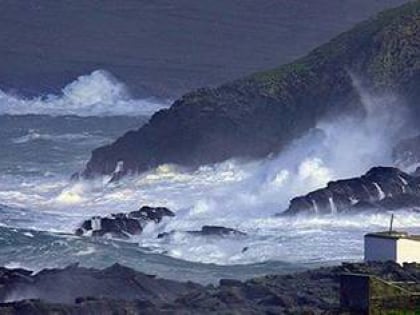 valentia island lighthouse at cromwell point